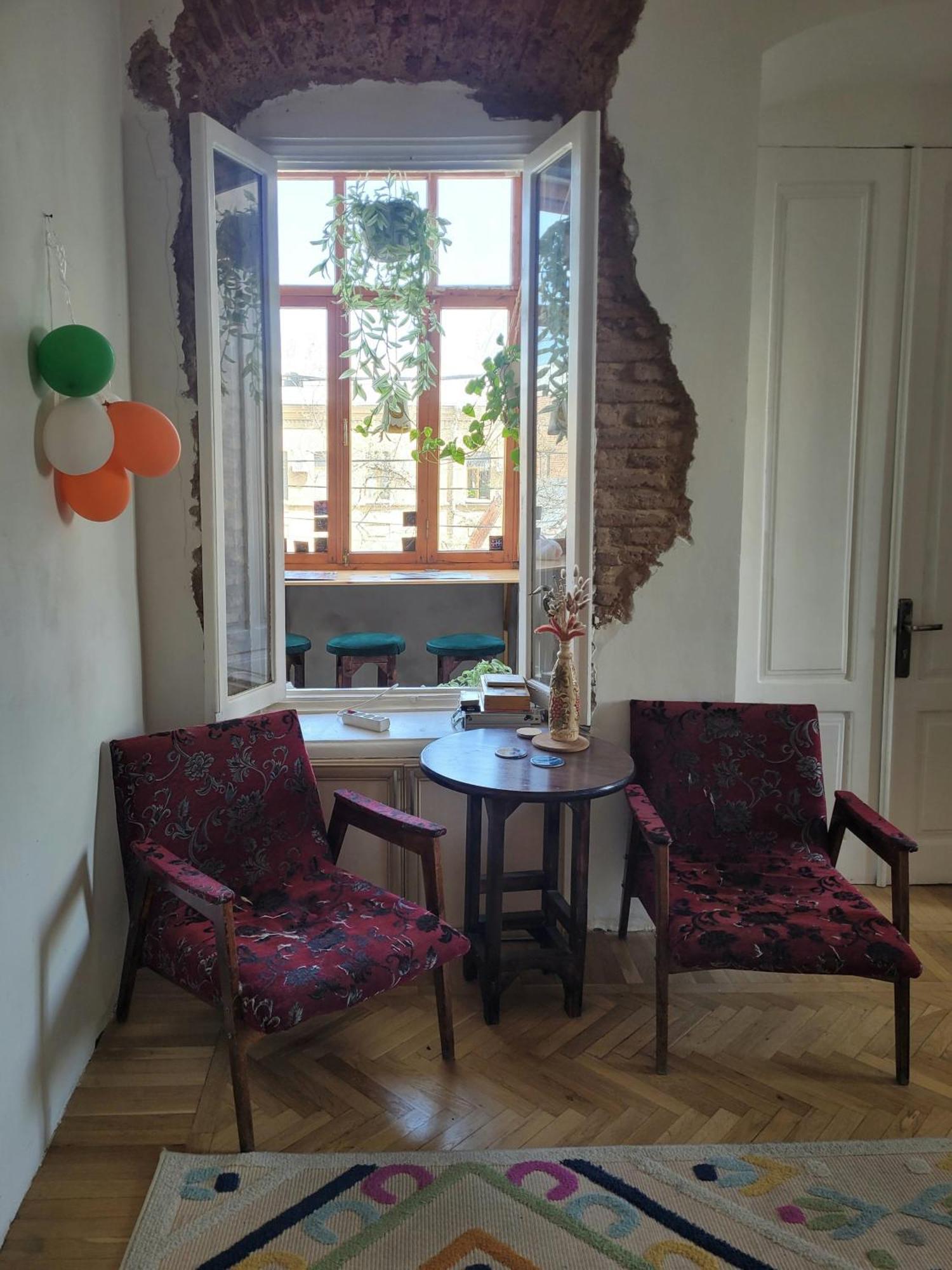 Friends Hostel Tbilisi Bagian luar foto