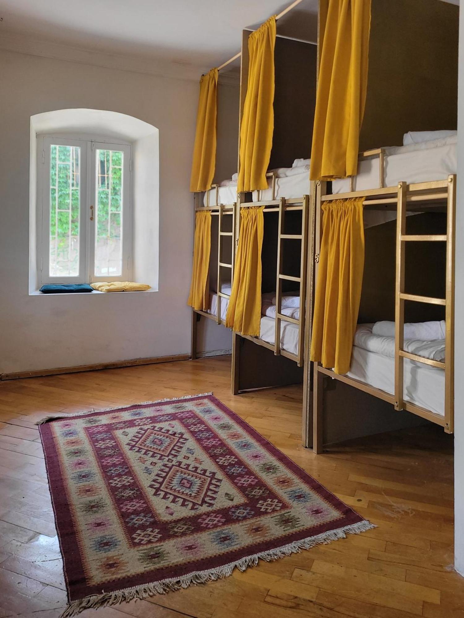 Friends Hostel Tbilisi Bagian luar foto