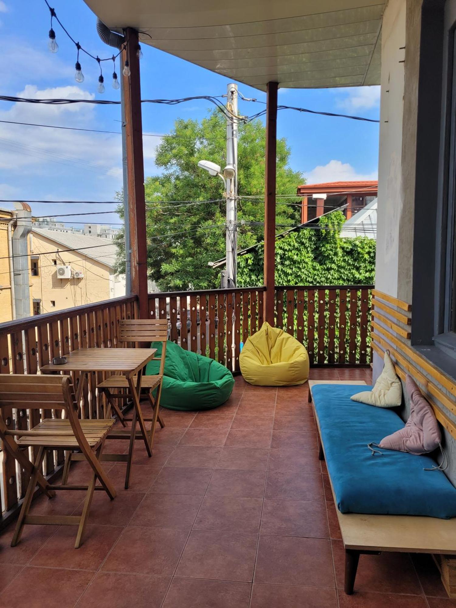 Friends Hostel Tbilisi Bagian luar foto