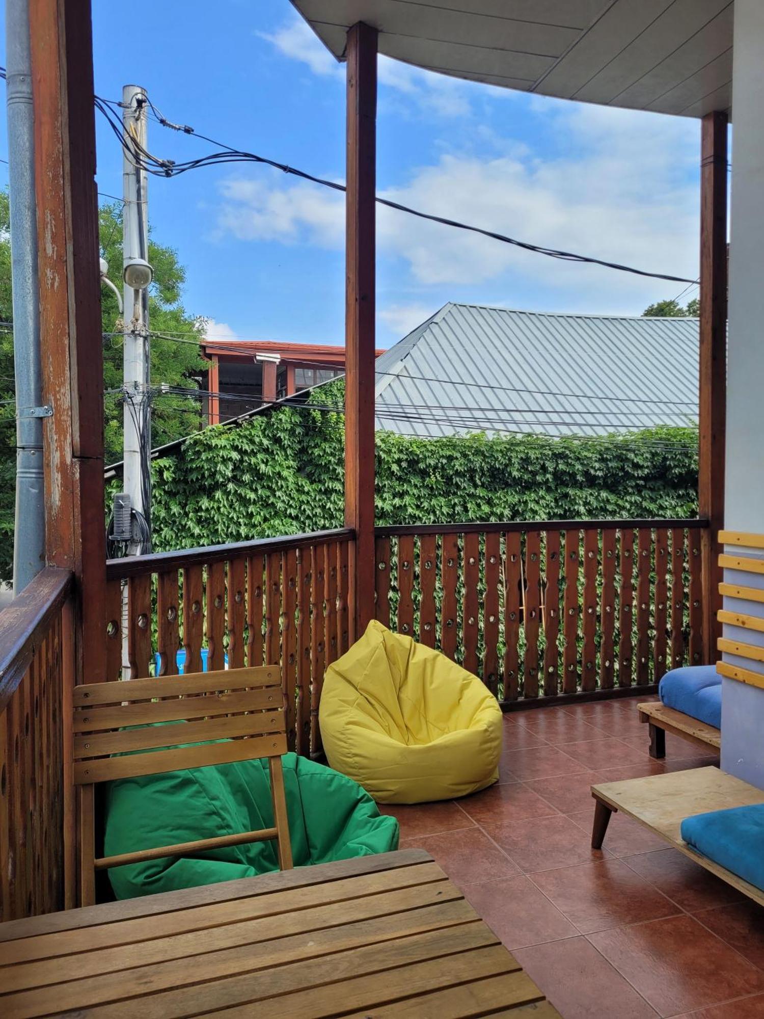 Friends Hostel Tbilisi Bagian luar foto