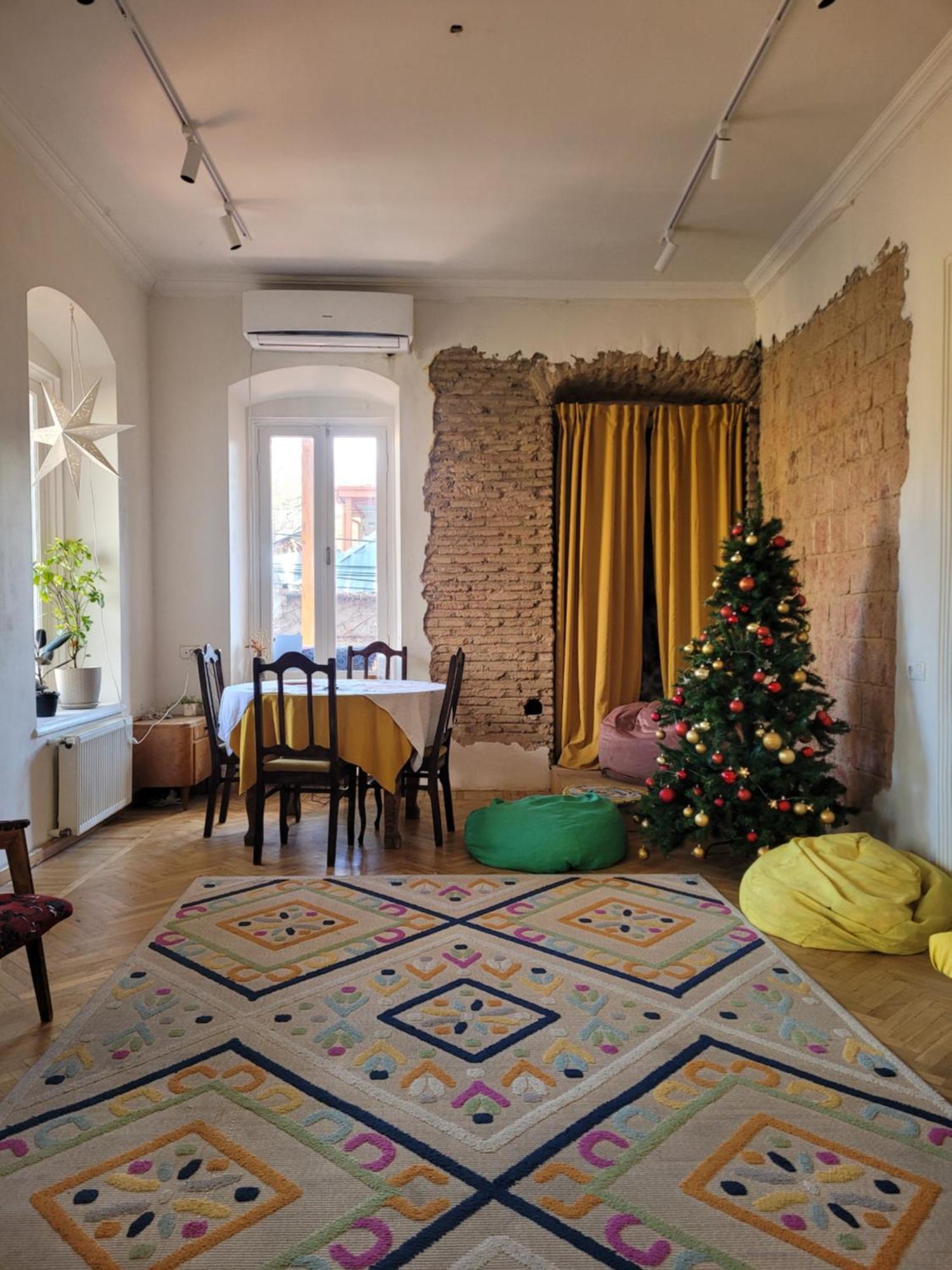 Friends Hostel Tbilisi Bagian luar foto